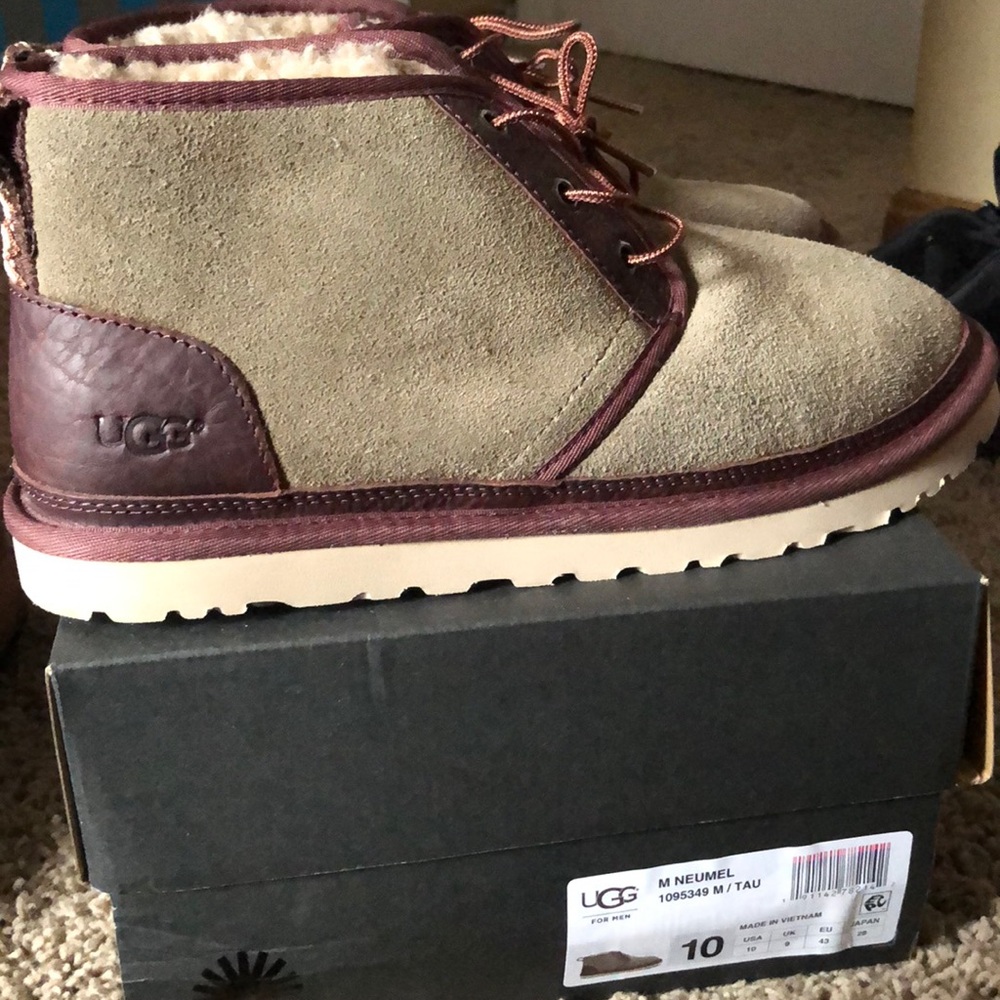Men Uggs//size 10